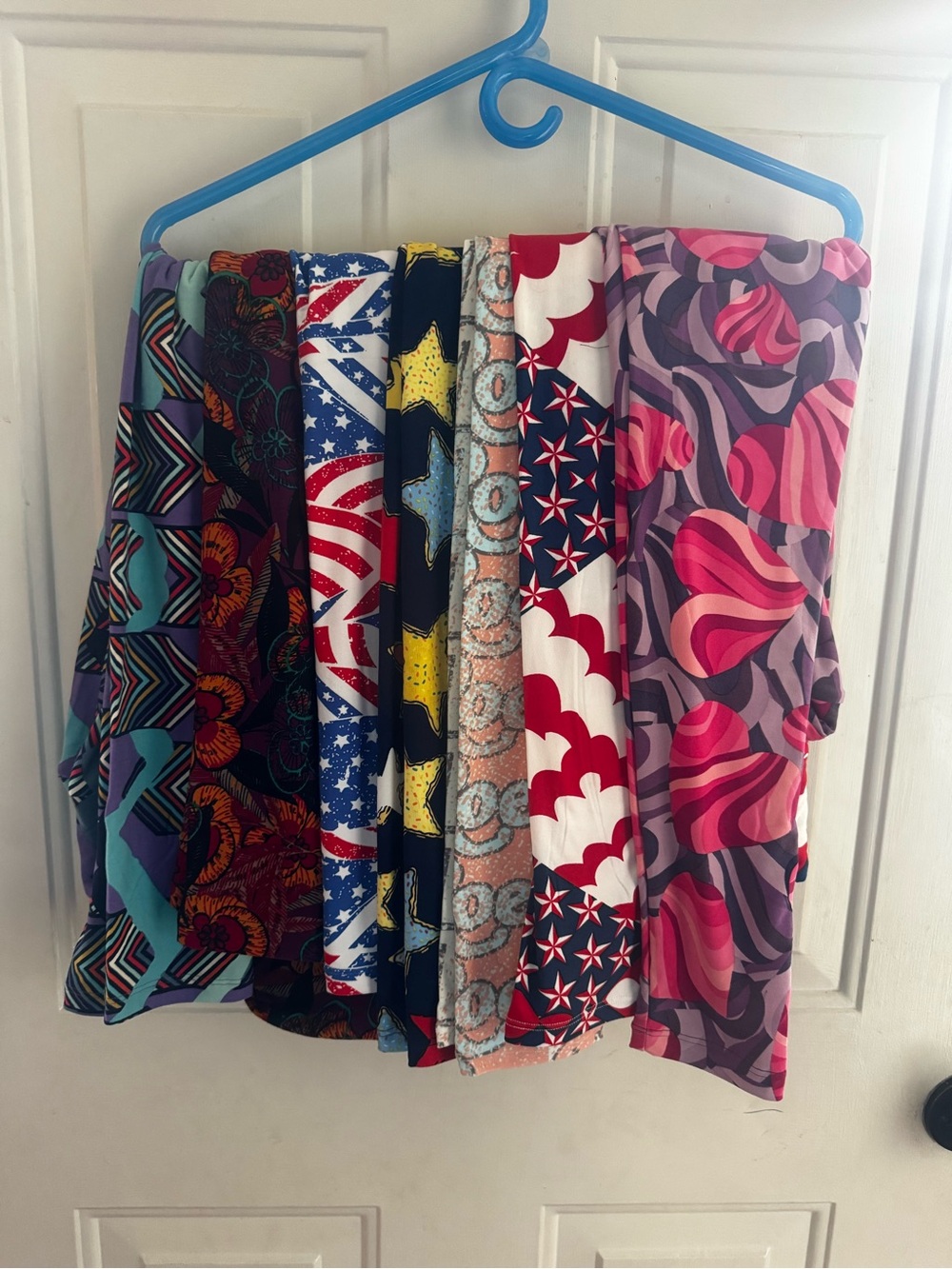 7 NWOT la Roux leggings multiple patterns
